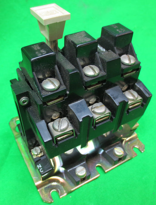 ALLEN-BRADLEY MANUAL RESET OVERLOAD RELAY 592-B0V16 592-BOV16 w/ W19 HEATERS