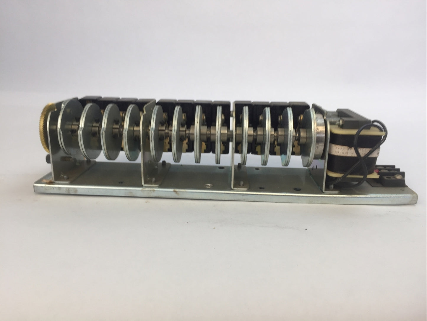 EAGLE SIGNAL MP12A604 REPEAT CYCLE TIMER MULTIPULSE MP SERIES COIL 120V 60HZ