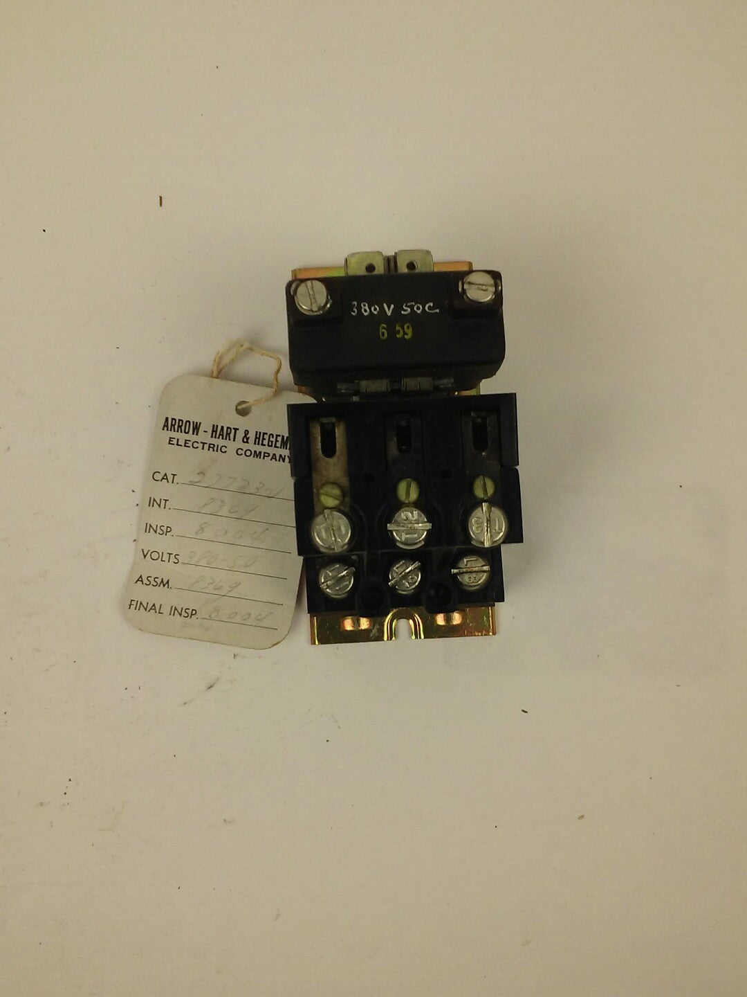 ARROW HART & HEGEMAN 27723U MAGNETIC CONTACTOR, 240V, F.L. 20A, L.R. 120A, NIB