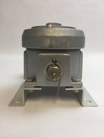 UNITED ELECTRIC J110KB 455 PRESSURE SWITCH 15AMP 125/250VAC