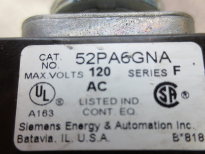 SIEMENS 52PA6GNA, Ser. F - AMBER PUSH-TO-TEST BUTTON / PILOT LIGHT - LOT of 8
