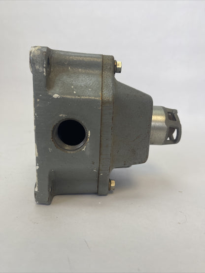 SQUARE D CLASS 9001 TYPE GR-128 SER A EXPLOSION PROOF CONTROL STATION LAMP 120V