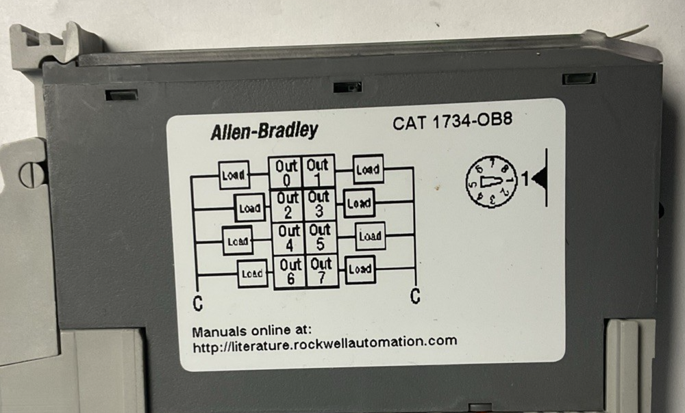 ALLEN BRADLEY 1734-OB8 PLC MODULE SER.C W/1734-MB BASE W/1734-RTB ***LOTOF5***