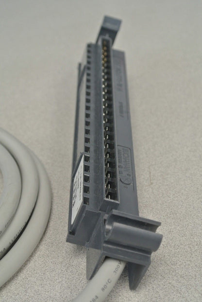 ALLEN-BRADLEY1492-CABLE025F Ser. C PRE-WIRED CABLE for 1771 DIGITAL I/O / 2.5m