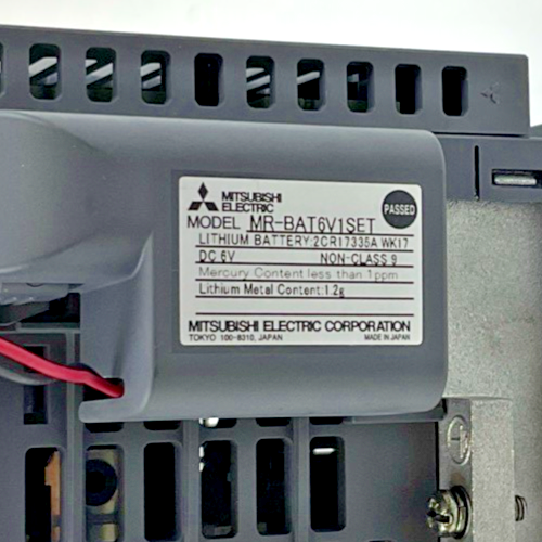 MITSUBISHI MR-J4-200B4-RJ020 AC SERVO 2KW 480V 5.1A/ MR-J4-T20 MR-BAT6V1SET