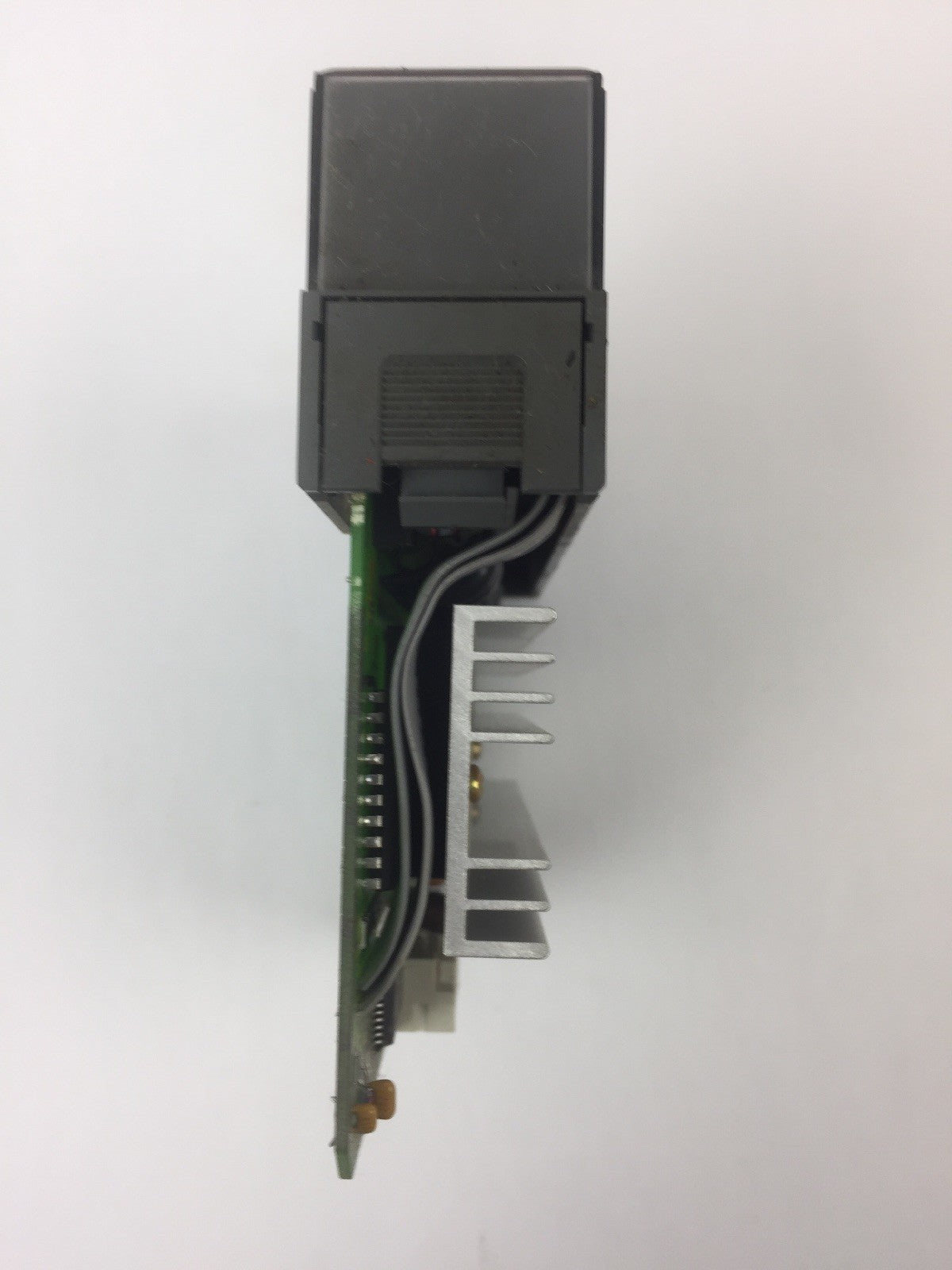 ALLEN BRADLEY 1746-0A16 SER C OUTPUT MODULE