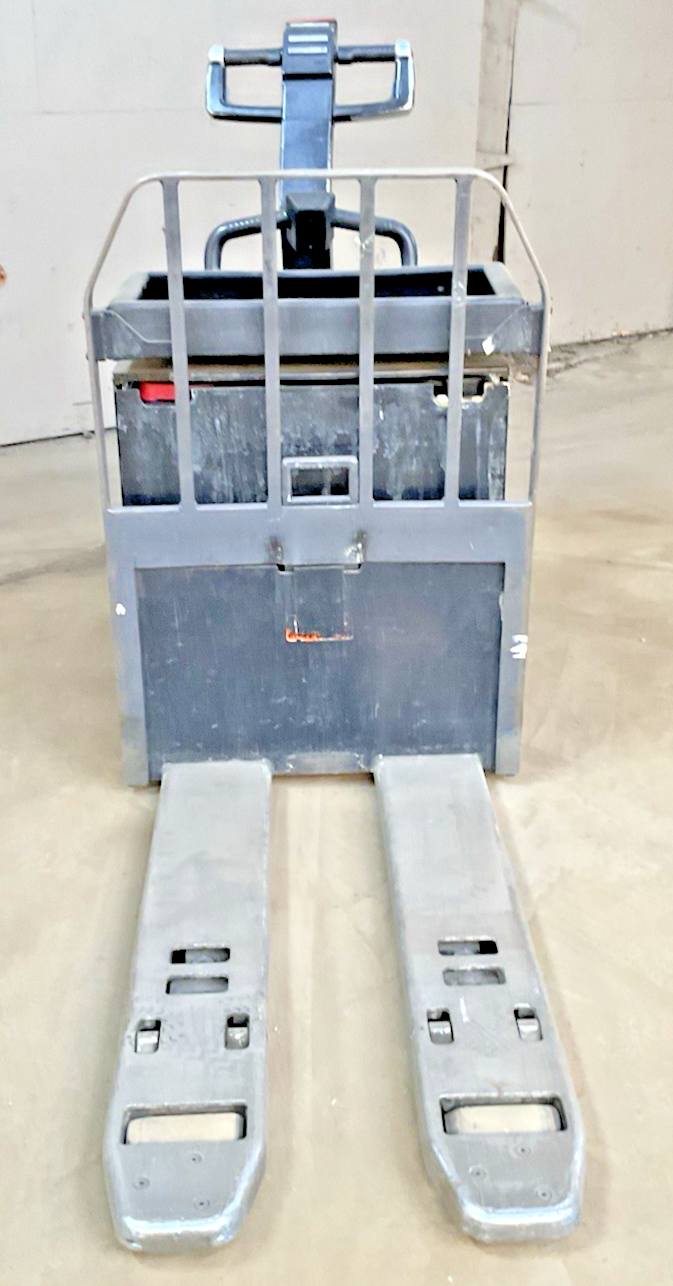 CROWN PE3540-60 PALLET JACK  6000LBS 24VDC BATT. TYPE E/ TRUCK TYPE E 9756.9HRS