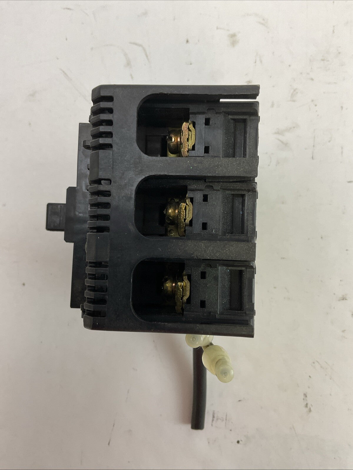 FUJI EA53AC FA AUTO BREAKER 50A 3POLE WITH SHUNT TRIP 200-240VAC