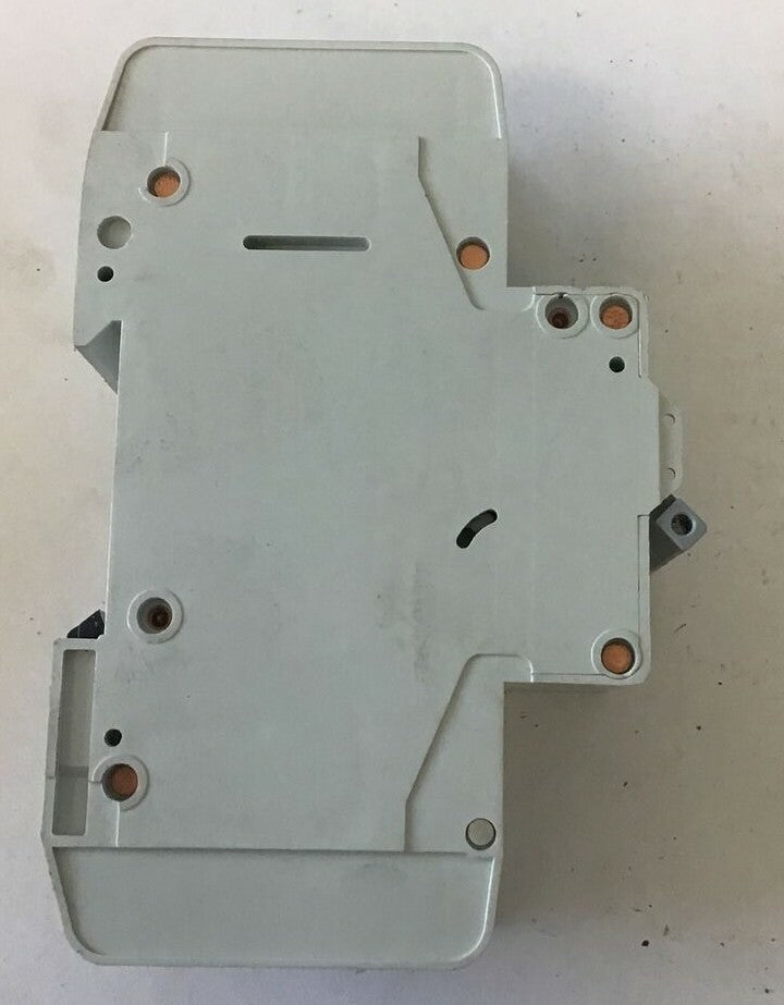 EATON WMZT2D02 CIRCUIT BREAKER 2A 480Y/277VAC 10KA 2POLE 50/60HZ***LOTOF3***