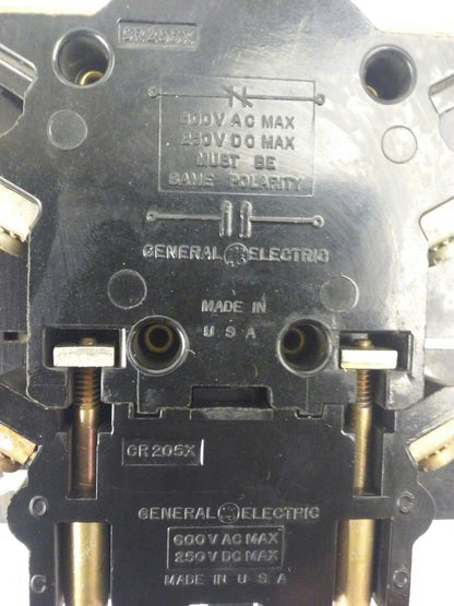 GENERAL ELECTRIC CR208C100DLE, STARTER, 3PH, 600V, 27A, 10HP, SIZE 1, 120V COIL