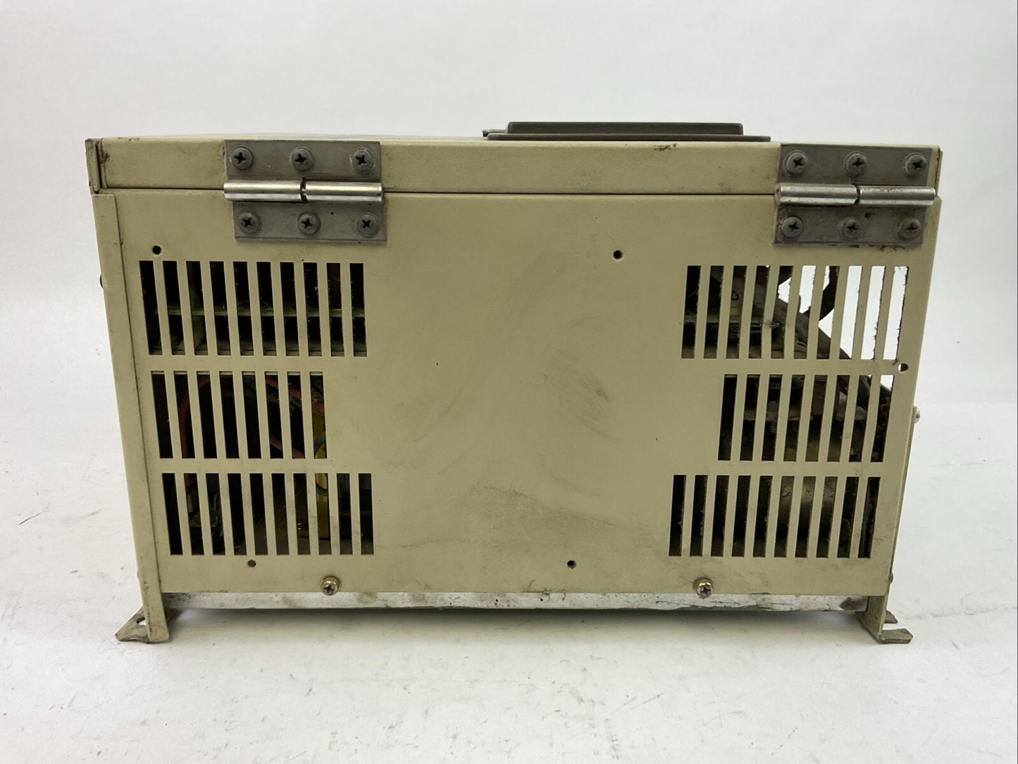 TOSHIBA TOSVERT-130G2 TRANSITOR INVERTER VT130G2+4025 2.5kVA 2HP OUTPUT 400V