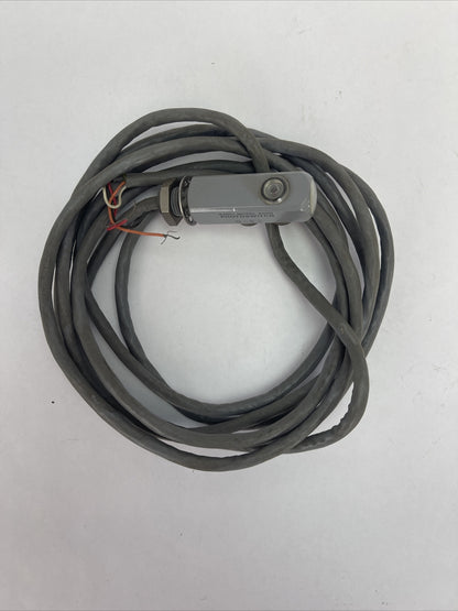 ALLEN BRADLEY TYPE 42RC1 MODEL 4000 PHOTOSWITCH 8452