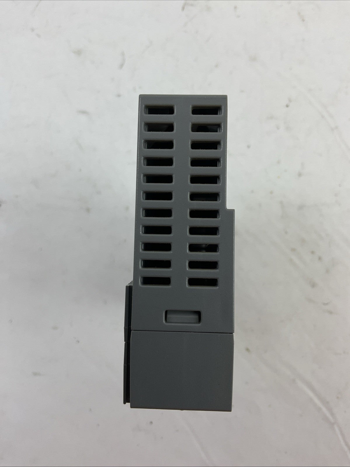 ALLEN BRADLEY 1734-FPD SER B FIELD POWER DISTRIBUTOR 24VDC 120/240VAC 1734-RTB