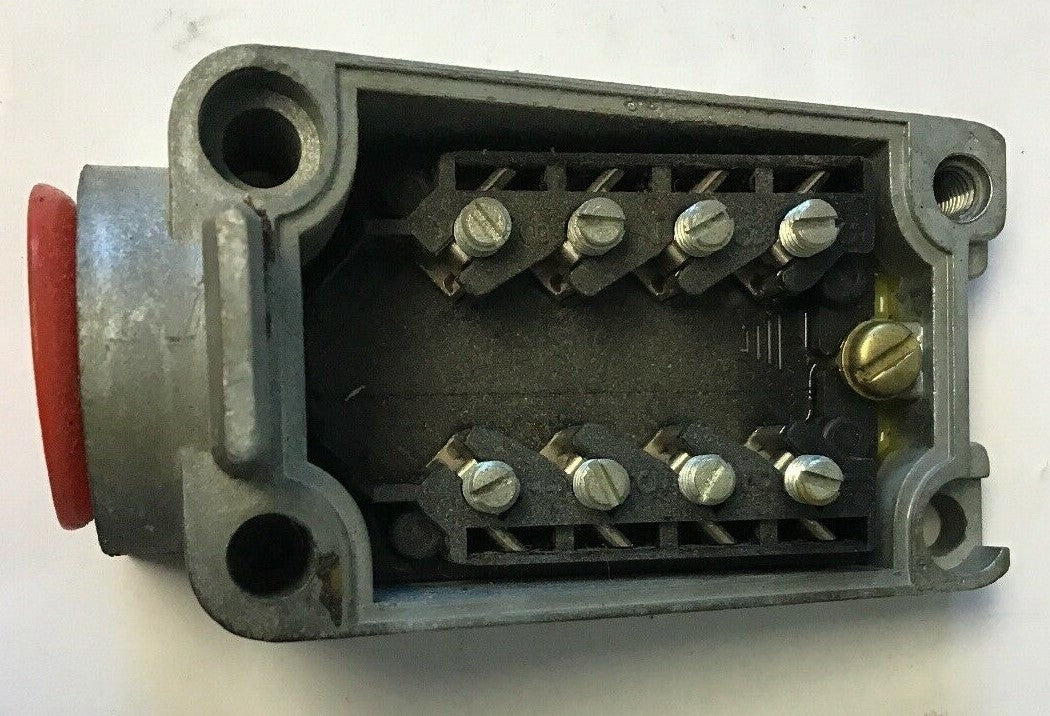 R.B. DENISON C4B BASE FOR LOXSWITCH LIMIT SWITCH***LOTOF4***