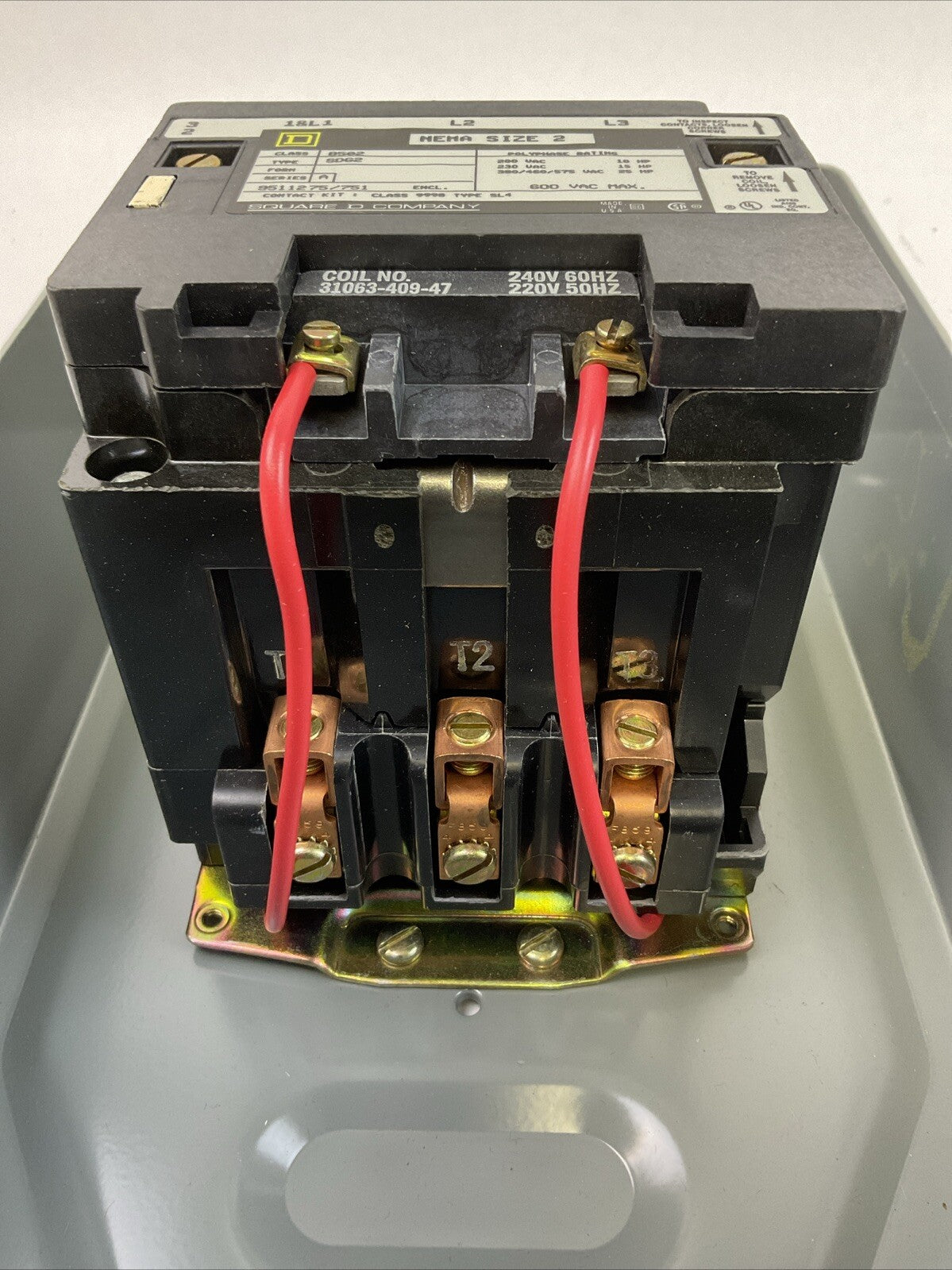 SQUARE D 8502 SDG2V03 SER A AC MAGNETIC NEMA RATED CONTACTOR IN TYPE 1 ENCLOSURE