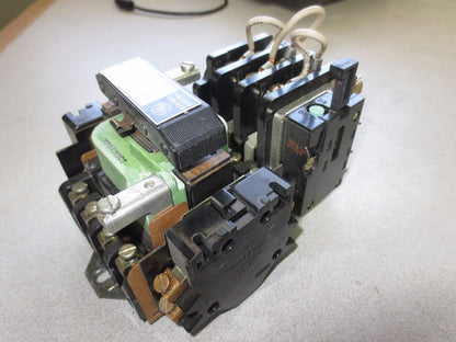 GENERAL ELECTRIC CR208C100DVN219 NEMA SIZE 1 STARTER - 600V, 27A