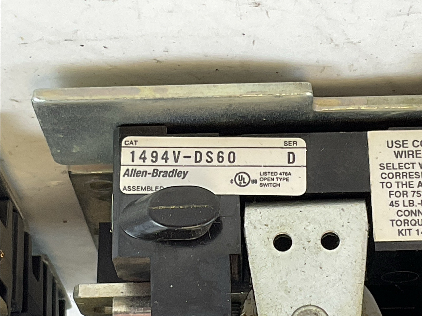 ALLEN BRADLEY DISCONNECT SWITCH 1494V-DS60 SER D 1494V-FS60 SER D LPJ-60SP FUSES