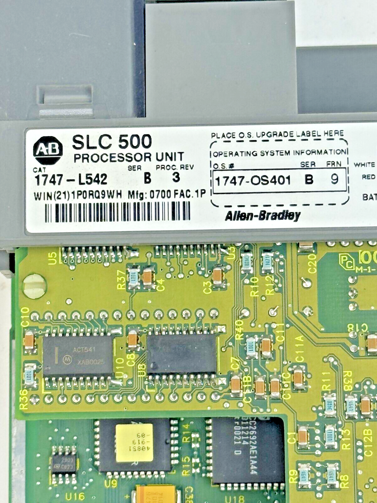 ALLEN-BRADLEY - 1747-L542 SER. C REV. 3 FRN: 9 - SLC 500 CPU PROCESSOR *NO DOOR*