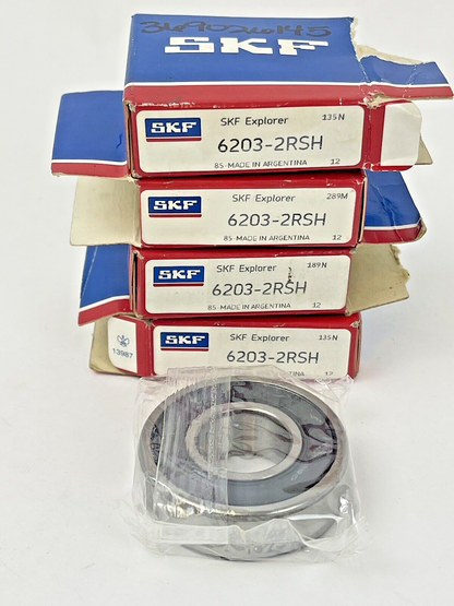 SKF 6203-2RSH - DEEP GROOVE BALL BEARING - 17x40x12 (mm) ***LOT OF 4***