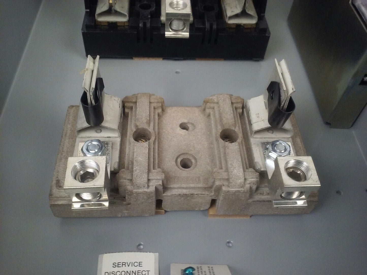 SIEMENS JN324 FUSIBLE SAFETY SWITCH 2P, 1PH, 200A, 240V, 15HP, TYPE 1 INDOOR
