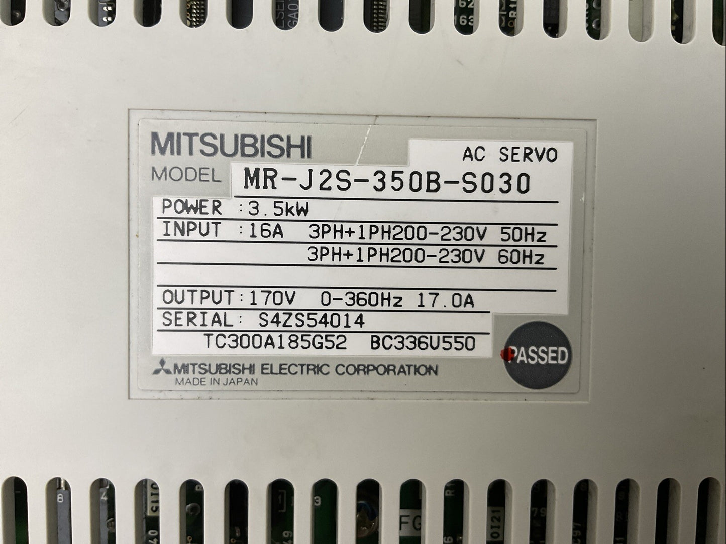 MITSUBISHI MR-J2S-350B-S030 AC SERVO OUTPUT 170V 17A INPUT 200-230V POWER 3.5kW
