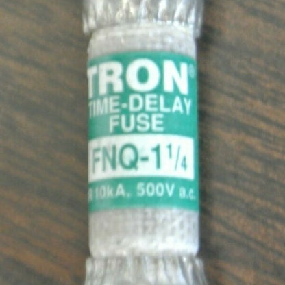 LOT of 4 / BUSS FNQ 1-1/4 TIME-DELAY FUSE / 1-1/4A / 500V