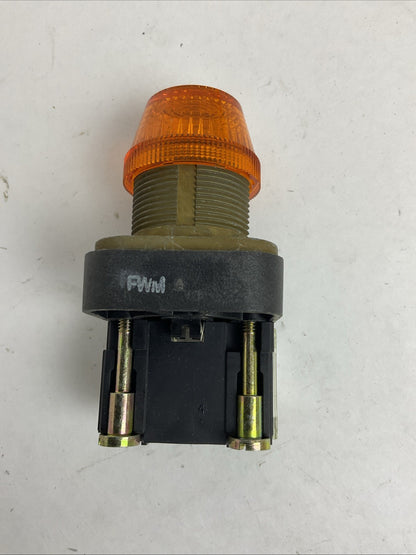 ALLEN BRADLEY 800T-Q11A SER T 120V PILOT LIGHT TYPE 4, 13 AMBER LENS