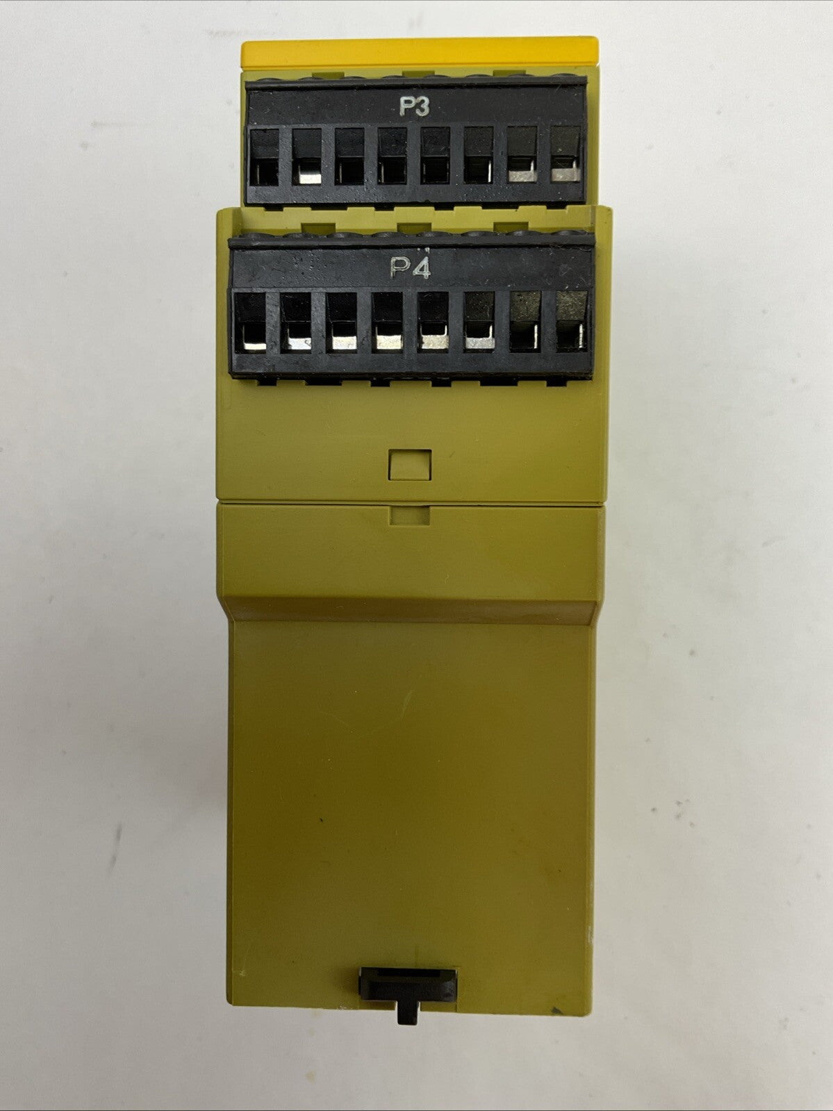 PILZ XV2P 30/24VDC 2N/O 2N/O T SAFETY RELAY