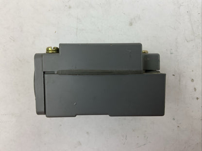 CUTLER HAMMER E50SB SWITCH BODY SERIES A2 E50RB RECEPTACLE SERIES A1
