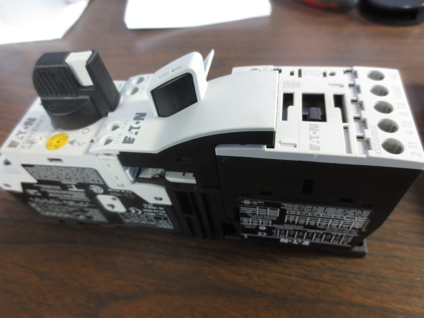 EATON XTPR2P5BC1 STARTER + XTCE007B10 CONTACTOR + OXM12DM + XTPAXFA11 AUX CONTAC