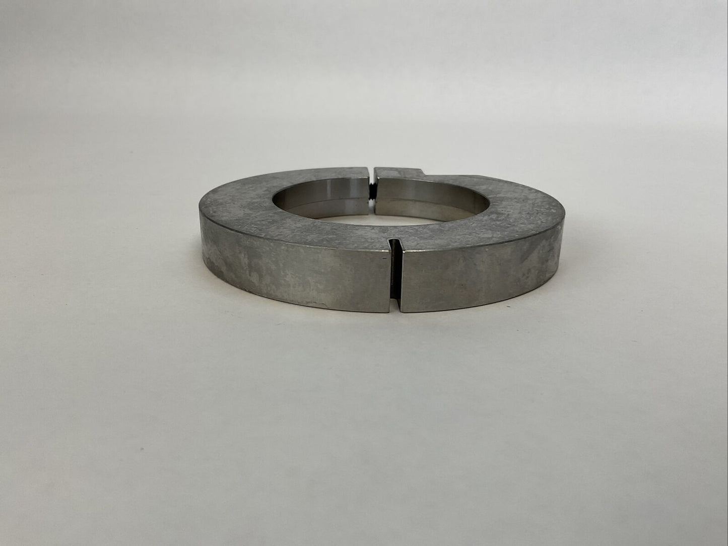 SEW EURODRIVE 06437346 SPLIT RING 26 LB.FT 35Nm