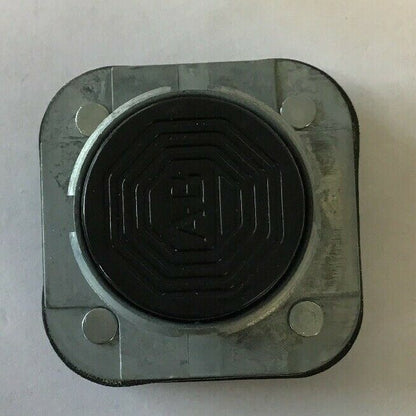 ALLEN BRADLEY 800T-A2 FLUSH HEAD PUSH/BUTTON TYPE 4,13 SERIES