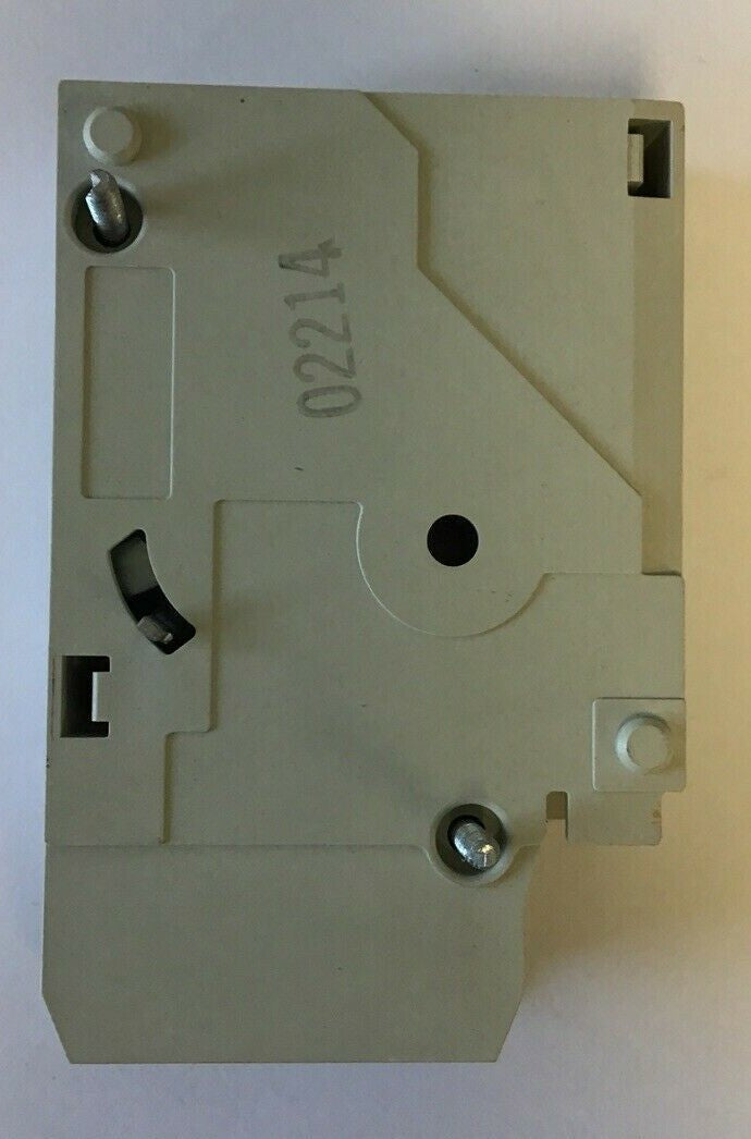 SIEMENS CQDA1 AUXILIARY SWITCH 250V 60HZ USE W/ CQD&CQD6 CIR. BREAKERS