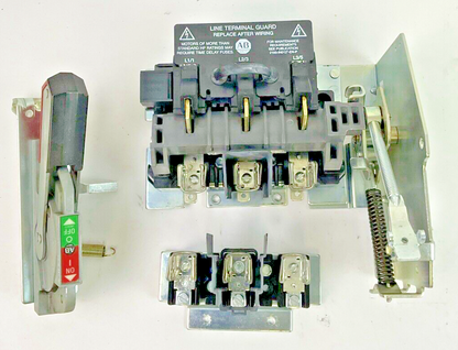 ALLEN BRADLEY 1494V-DS30 FUSIBLE DISCONNECT SWITCH SER.D  W/ 1494V-FS30 SER.D