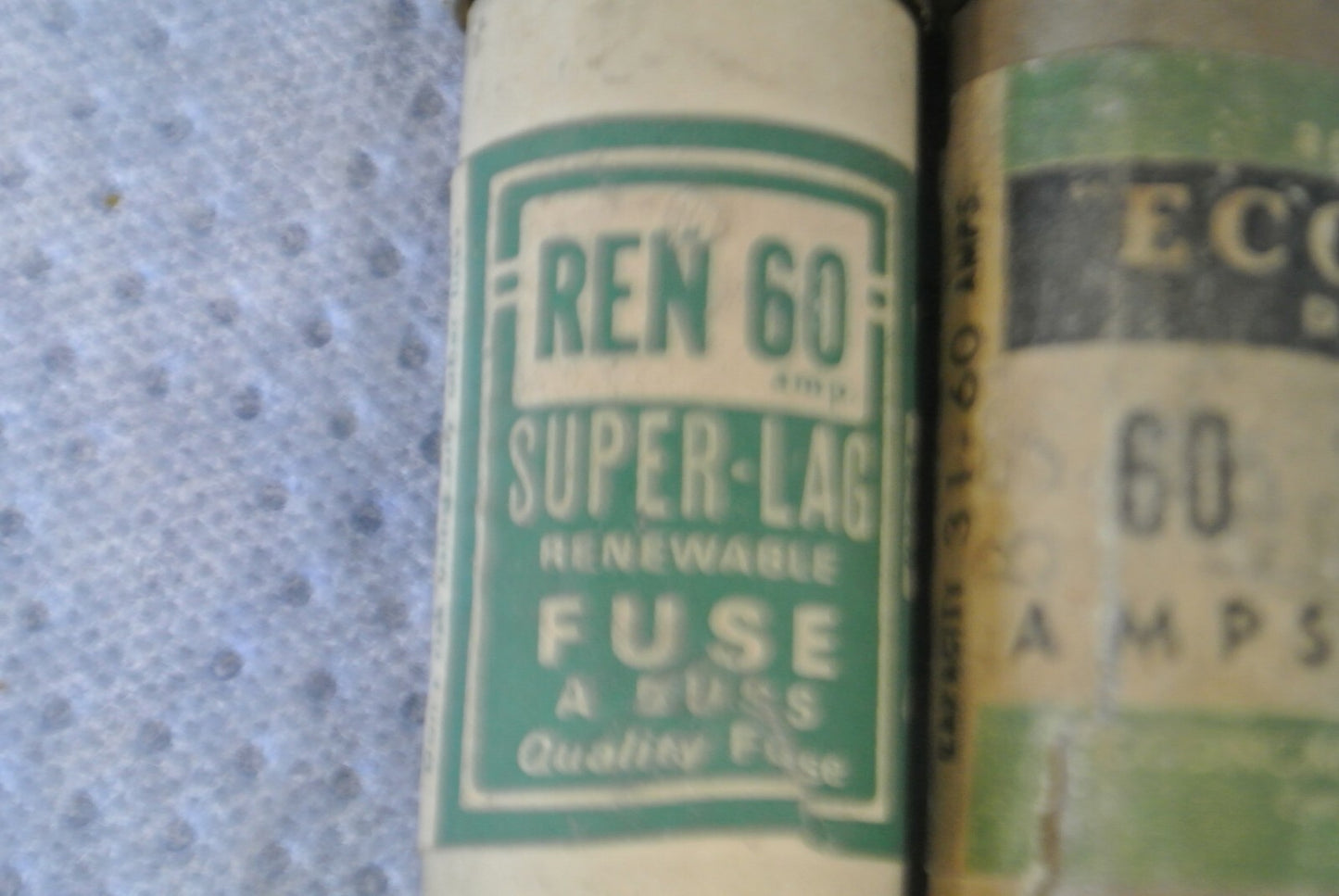 MIXED LOT of 14 RENEWABLE FUSES / 60A / 250V / GOULD-SHAWMUT, BUSSMANN, ECONOMY