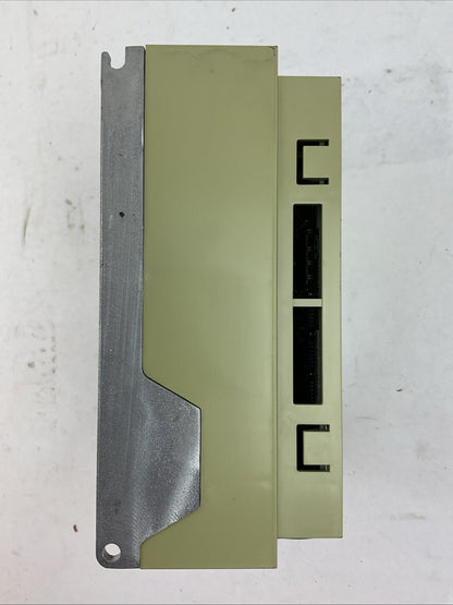 YASKAWA SGDH-01AE SERVOPACK OUTPUT 3PH 0-230VAC 0.91A 0.1kW JUSP-NS100