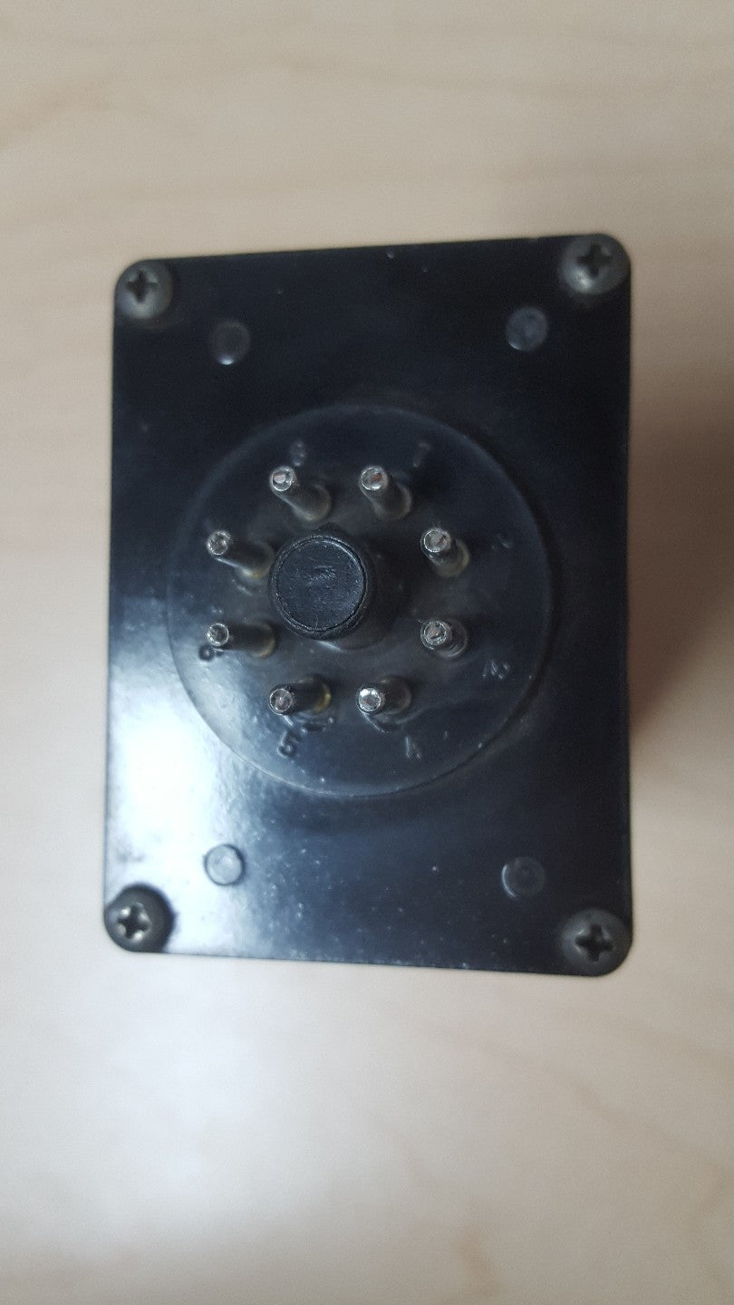 RED LION CONTROLS VFC10000 4390 FREQUENCY CONVERTER , VFC-100004390, USED