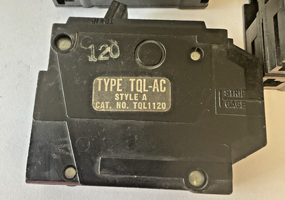 GENERAL ELECTRIC TQL CIRCUIT BREAKERS TQL1120,TQL1150,TQL2140 120/240VAC LOTOF3