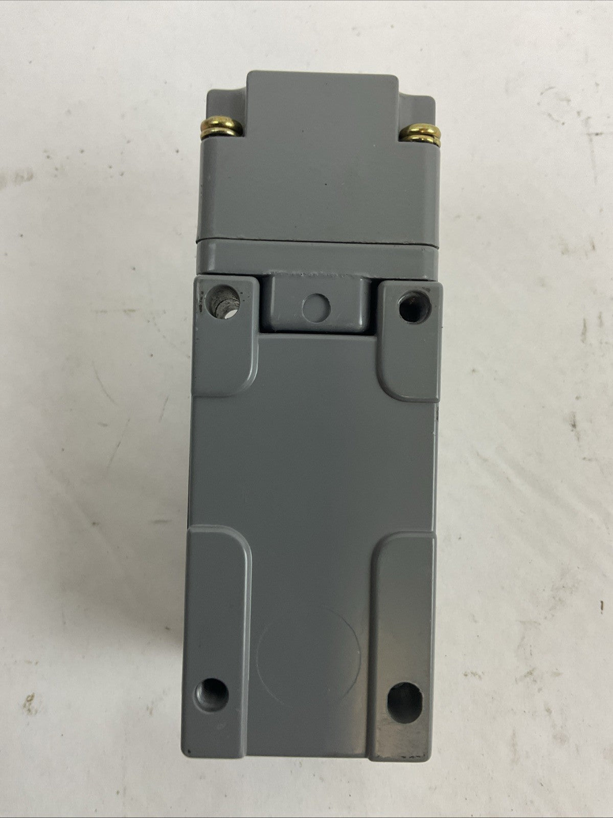 CUTLER HAMMER LIMIT SWITCH E50SN E50DN1 E50RB