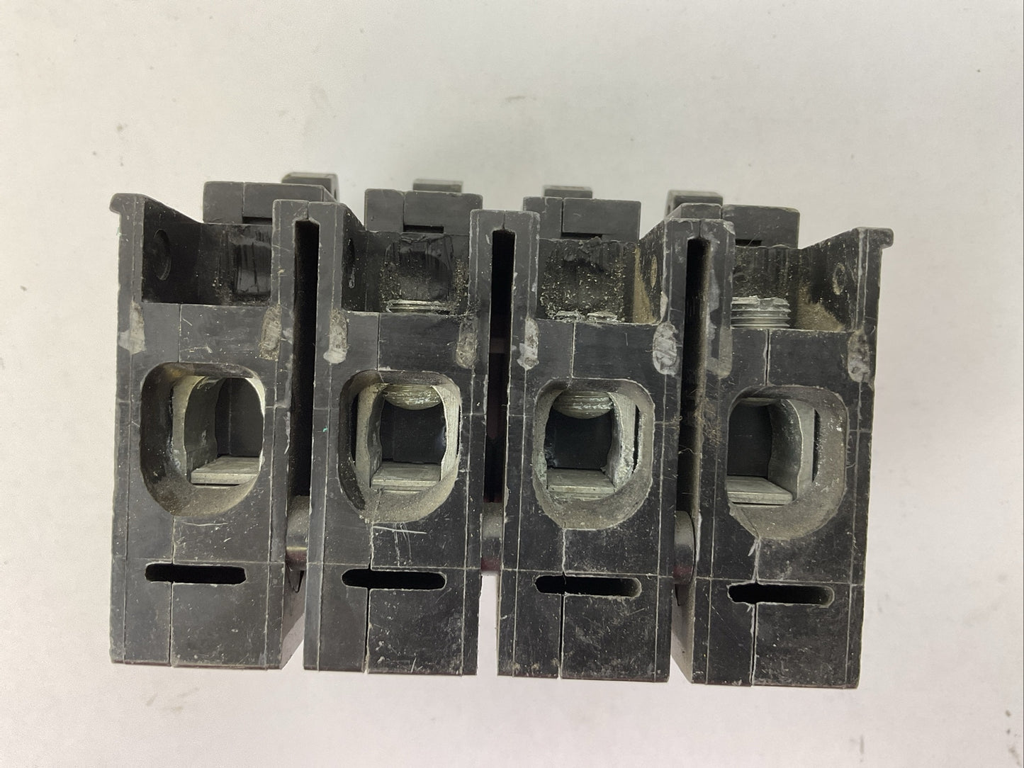 SQUARE D HOM2200 CIRCUIT BREAKER 200AMP 120/240VAC