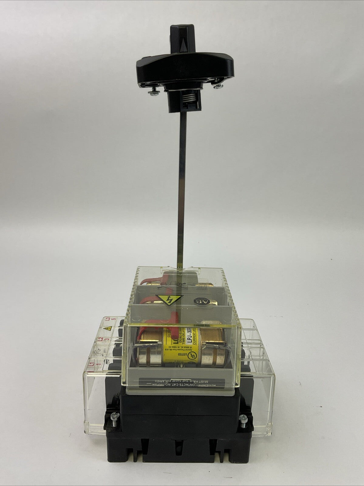 ALLEN BRADLEY 194R-NJ060P3 SER B DISCONNECT SWITCH 194R-HS4 SER A OPERATING HAND