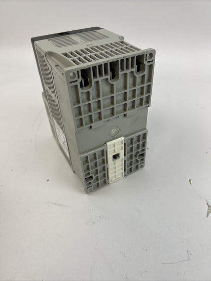 Allen Bradley PowerFlex 40P 22D-D2P3N104 See. A 1HP 480V