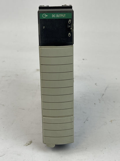 ALLEN BRADLEY - 1756-0B8 SER. A - CONTROLLOGIX DIGITAL DC OUTPUT PILOT DUTY