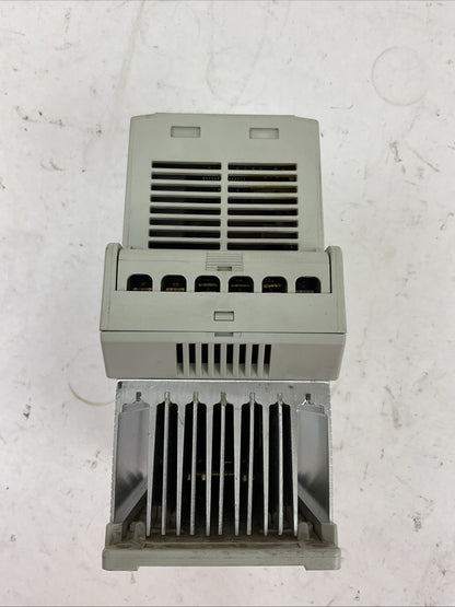 ALLEN BRADLEY 160-BA06NSF1P1 VARIABLE SPEED DRIVE 380-460V SER C FRN 7.06 3HP