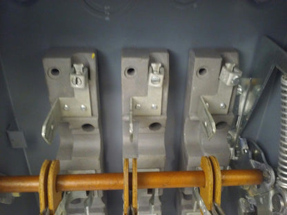 FPE 1632 TYPE A FUSIBLE SAFETY SWITCH 3P, 60A, 240VAC, 4 WIRE, 3 BLADES,7 1/2HP