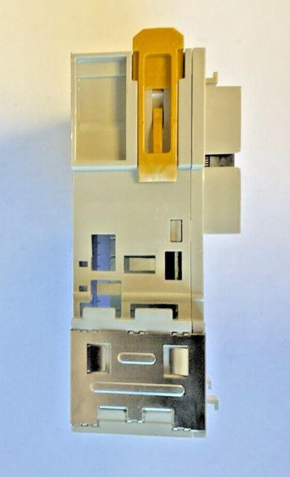 OMRON CJ1W-OC211 OUTPUT UNIT MODULE 250VAC