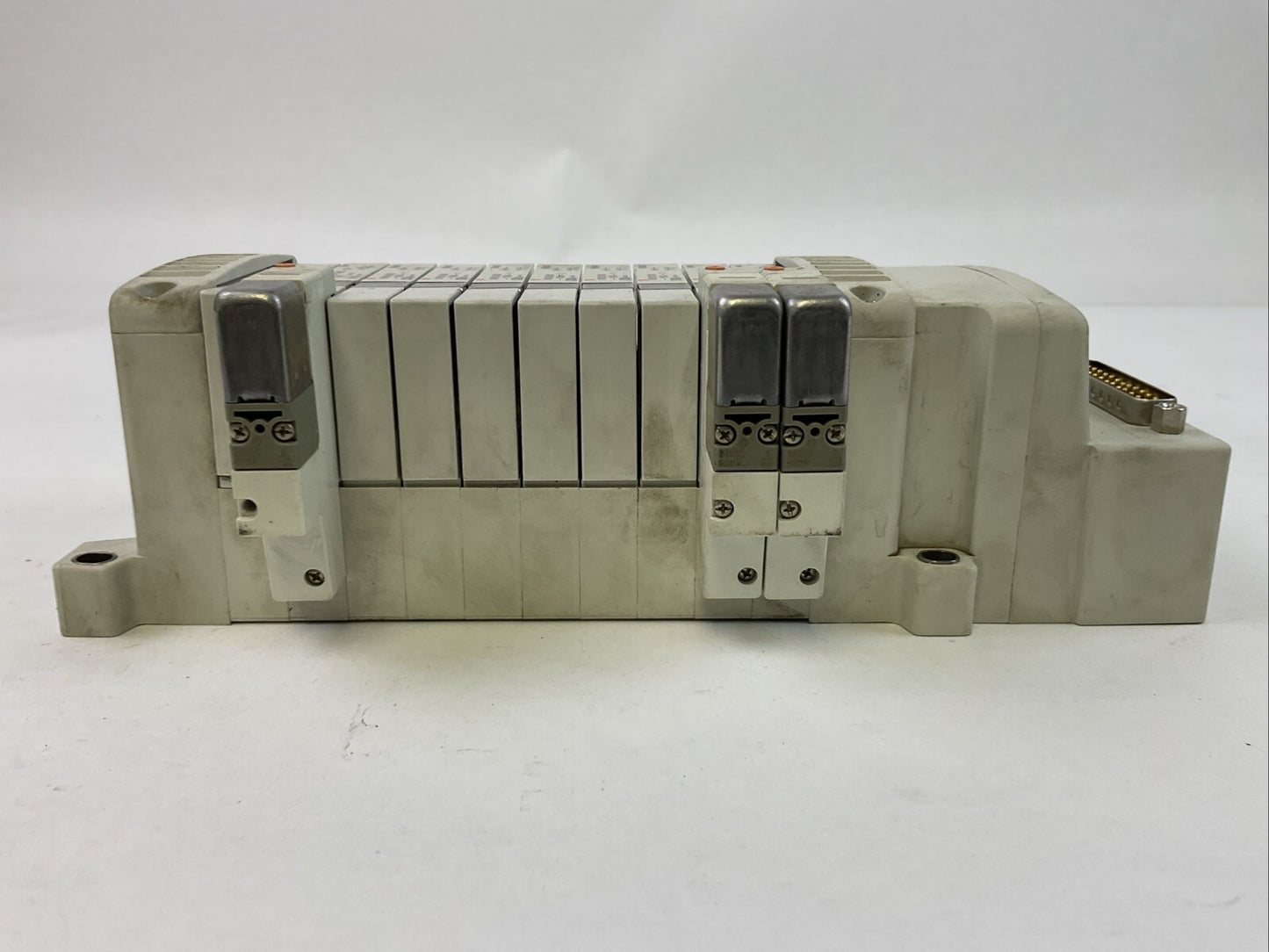 SMC VQC1400-51 (3) VQC VALVE 0.1-0.7 MPa VVQ1000-10A-1 (7) BLANKING PLATE