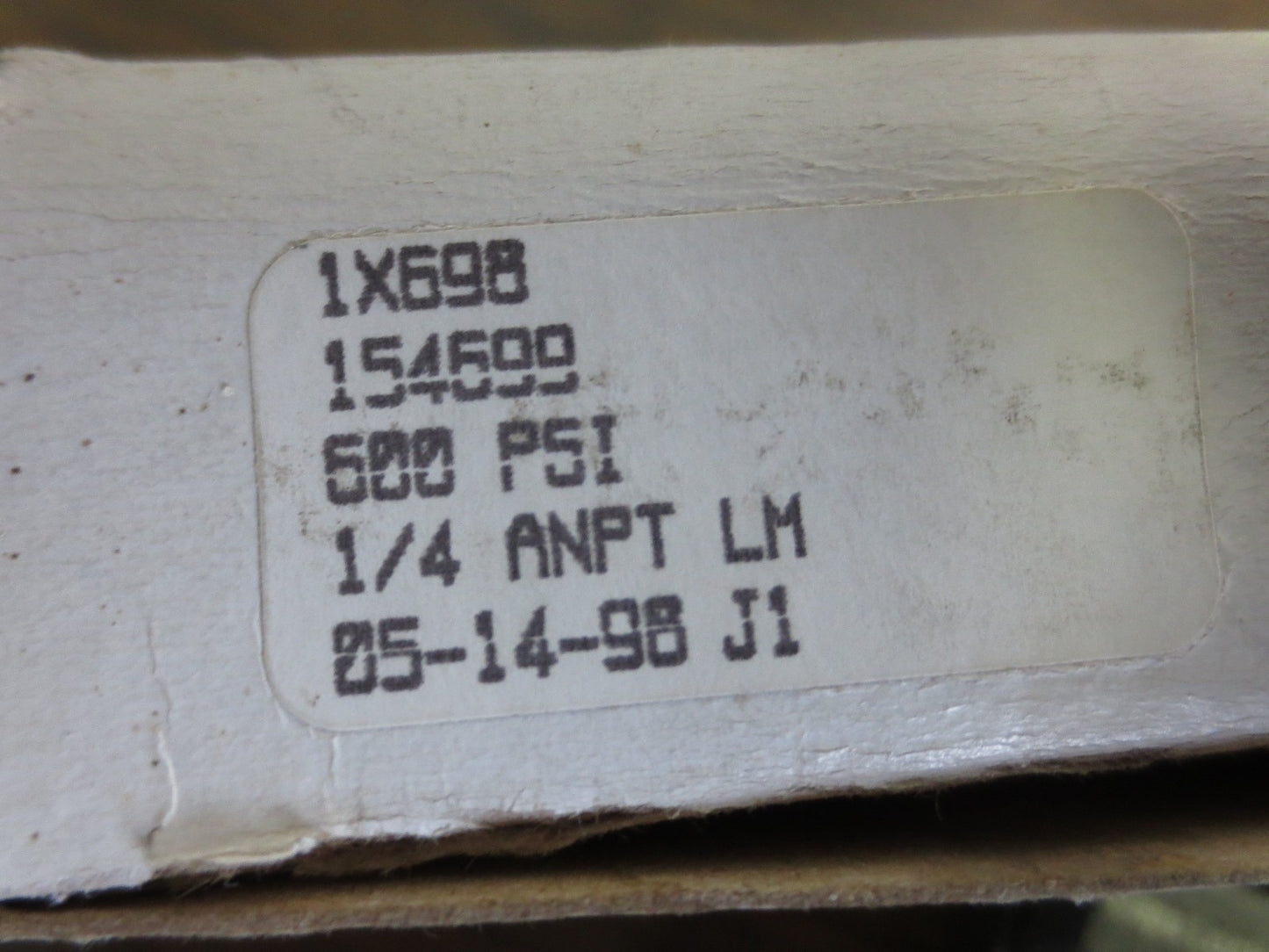 USG / AMETEK 154599 / GRAINGER 1X698 LIQUID-FILLED GAUGE - 2-1/2" 1/4 ANPT 0-600