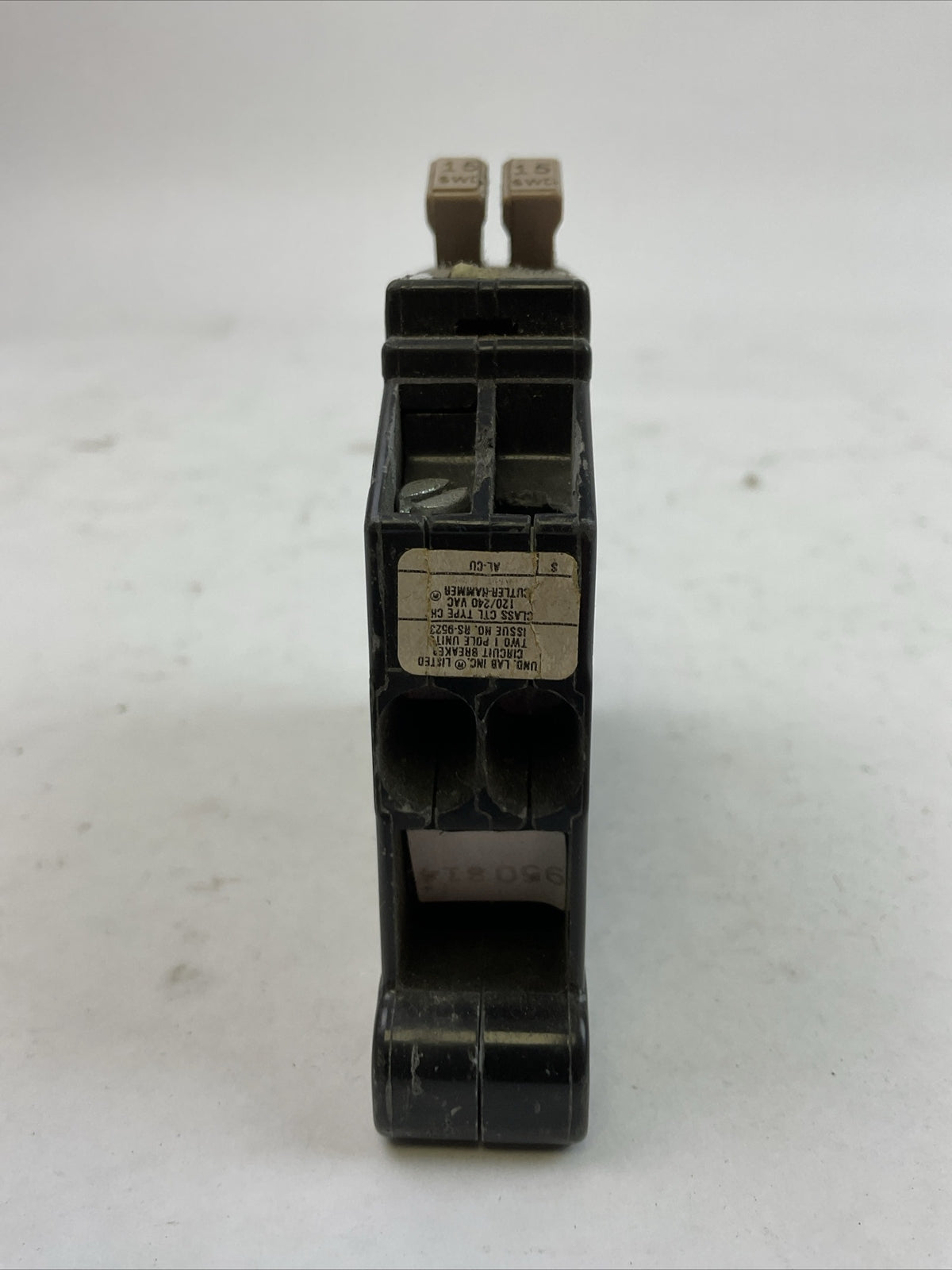 CUTLER HAMMER CHNT1515 2POLE 15/15AMP 120/240VAC CIRCUIT BREAKER