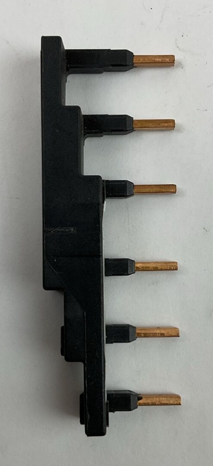 ALLEN BRADLEY 140M-C-W452N SER A COMPACT BUSBAR 600VAC 64A